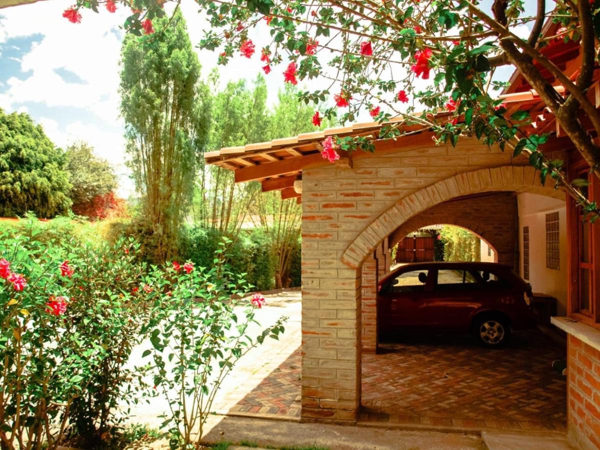 Bamboo Village Place Тумбако Экстерьер фото