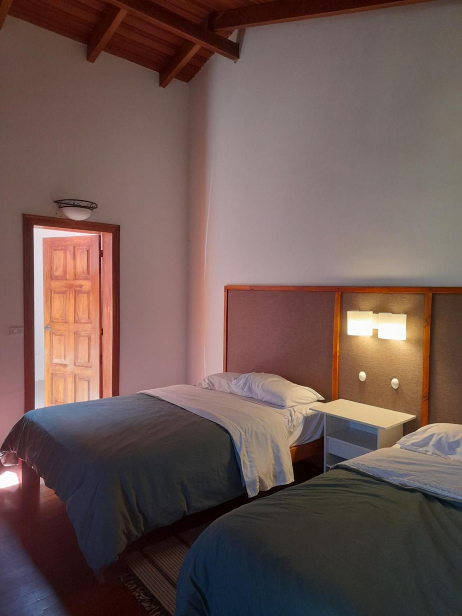 Bamboo Village Place Тумбако Экстерьер фото